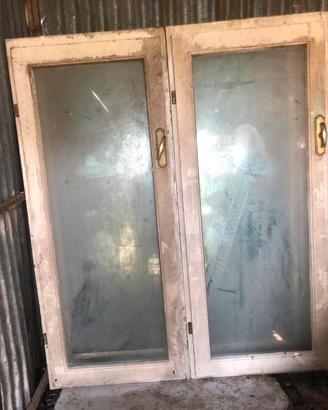 Finestre e ante in abete rosso