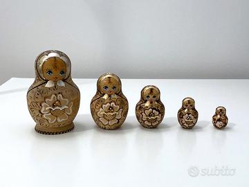 Matrioska (Matrioshka, Matriosca) bambola in legno
