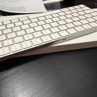 Apple Magic Keyboard  a1644