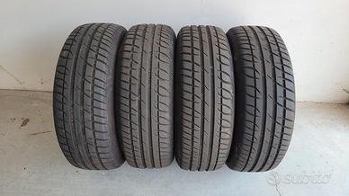 pneumatici 205/60 r16 96v