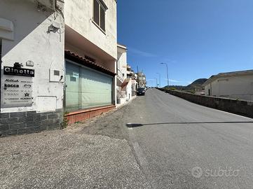 NEGOZIO A BARANO D'ISCHIA