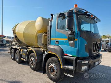 ASTRA HD9 84.48-80 con betoniera CIFA