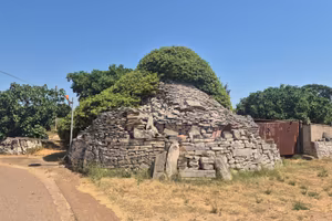C. da Montetessa, trullo con terreno di 3.717 mq