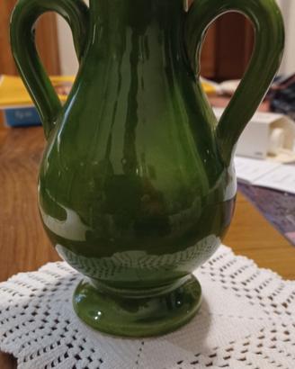 vaso ad anfora in ceramica artigianale