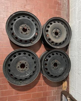 Cerchi in ferro gruppo FIAT raggio 15 pollici