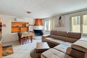 3 LOCALI A CASTELSARDO