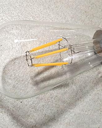 lampadine (n.4) led, 6W, 4000k, E27 nuove