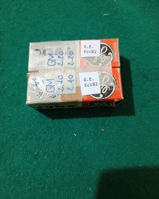 Coppia di Valvole G.E. Ecc82 Nos di alto livello 