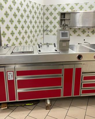 Cucina monoblocco Heko 900 rossa