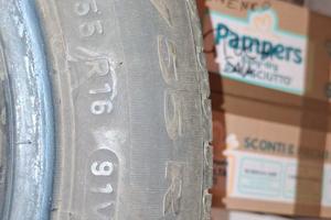 Gomme auto