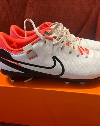 scarpe da calcio Nike Legend 10 Academy n.42