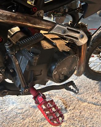 Pit bike