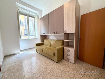 3 LOCALI A NAPOLI