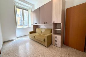 3 LOCALI A NAPOLI