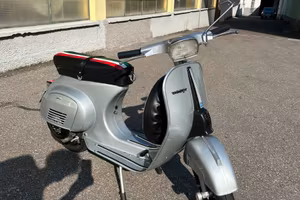 Vespa 50 special