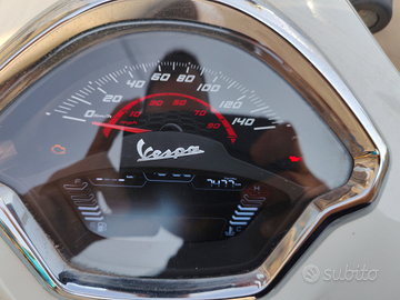 Vespa GTS Super 300