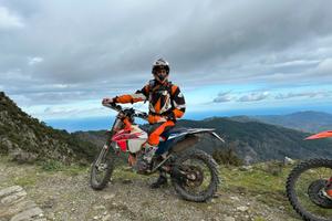 Ktm 350 exc six days 2023