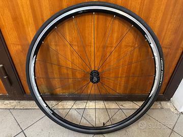 Ruote bici da corsa Shimano R500