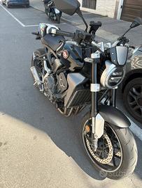 Honda cb1000r abs plus