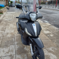 Beverly 350 2016