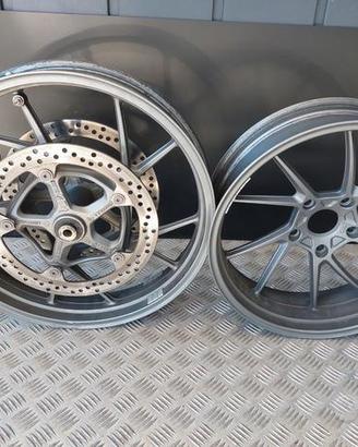 COPPIA CERCHI BMW GS 1200 LC CON DISCHI
