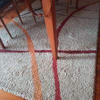 Tappeto beige disegni moderni