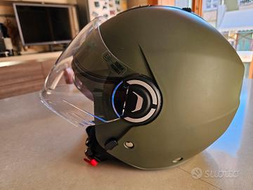 Casco Jet Caberg MAI indossato