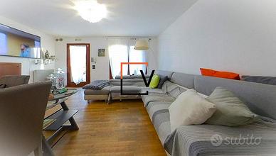 APPARTAMENTO CON INGRESSO INDIPENDENTE E GIARDINO