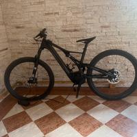 Specializd turbo levo Expert  carbon L