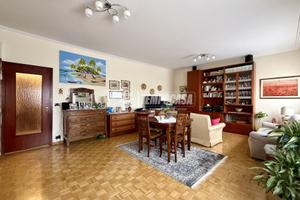 LUMINSO QUADRILOCALE CON BOX IN CORSO SUSA.