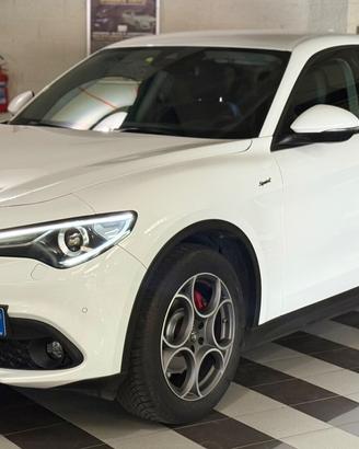 Alfa Romeo Stelvio 2.2 TD 190 CV Q4 Sprint 10/2021