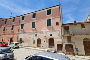 2 LOCALI A SANT'AGATA DE' GOTI