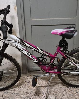 Mountain bike ragazzina