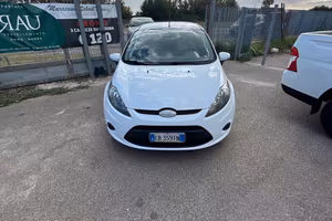 FORD FIESTA 1.4 GPL TITANIUM – 97 CV – 5 PORTE