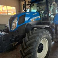 TRATTORE CNH T7. 185