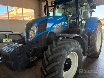 TRATTORE CNH T7. 185
