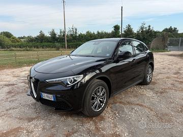 Alfa Romeo Stelvio 2.2 Turbodiesel 190 CV AT8 Q4 S