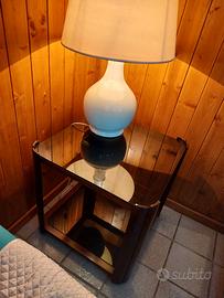 Tavolino in vetro e legno