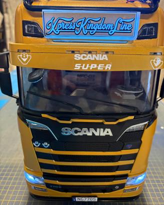 Scania motrice -2 assi