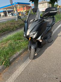 Scooter TMax530S