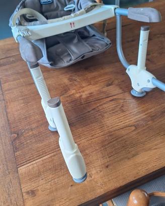 Seggiolino da agganciare al tavolo