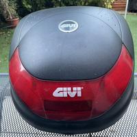 Bauletto Scooter GIVI 30 litri portapacchi