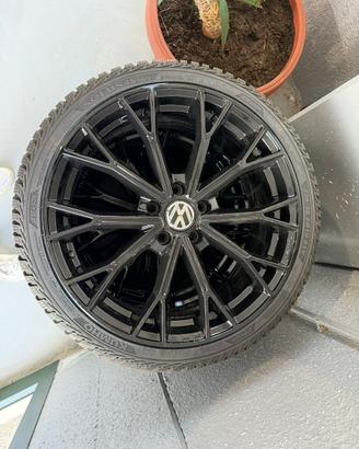 4 cerchi in lega Mak da 19” con 4 pneumatici