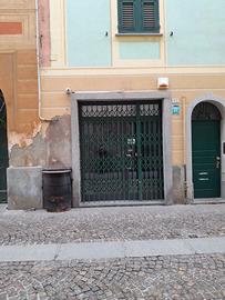 Negozio da 35 mq nella centralissima via Roma