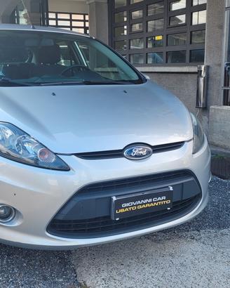 Ford Fiesta 1.4 DIESEL EURO 5B..ADATTA AI NEOPATEN