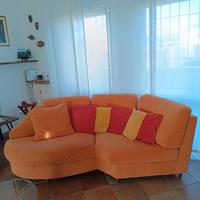 Divano ovale vintage