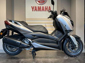 Yamaha X-Max 300