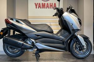 Yamaha X-Max 300