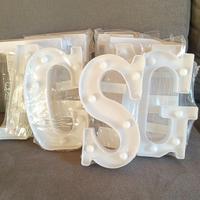 Lampada led iniziale nome lettere 22 cm a batterie