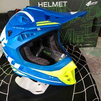 Casco motocross UFO in carbonio taglia S